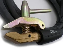 Câble pince de masse 600 A : monté, 4m, câble Ø 70mm², pince de masse TYREX, connecteur 35/50